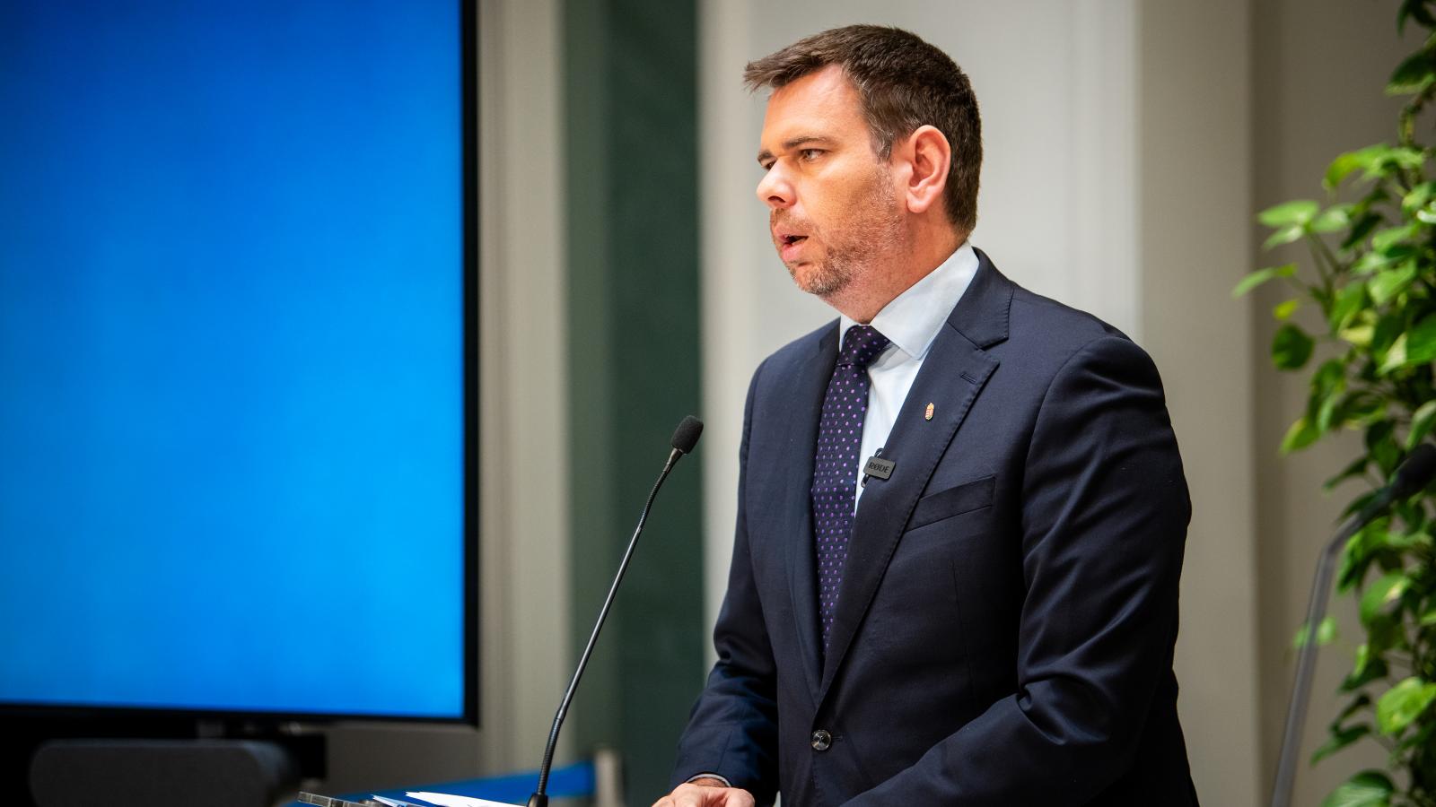 Vitézy Dávid – Korábbi felvétel