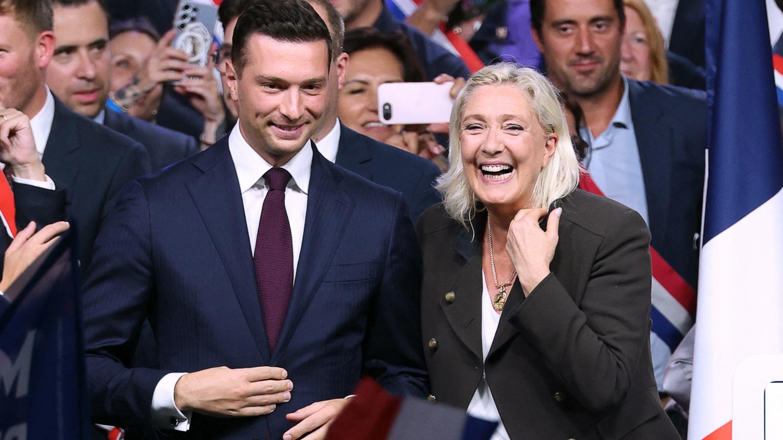 Bardella és Le Pen már-már ellenségesen tekintenek az AfD-re, s nem csak a német párt gyanús orosz kapcsolatai miatt