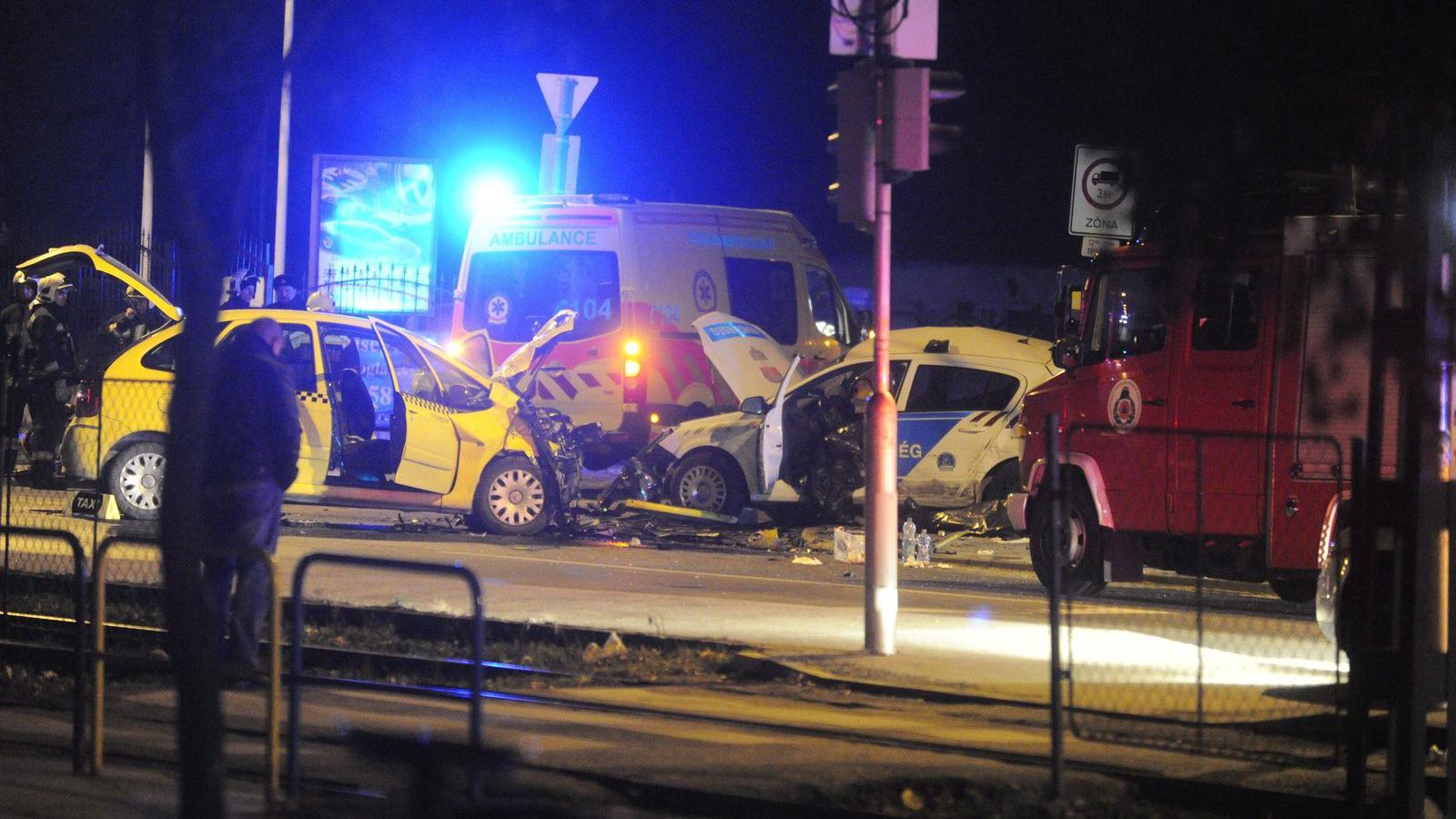 Két rendőr életét vesztette egy közúti balesetben a főváros XVIII. kerületében. MTI Fotó: Mihádák Zoltán 
