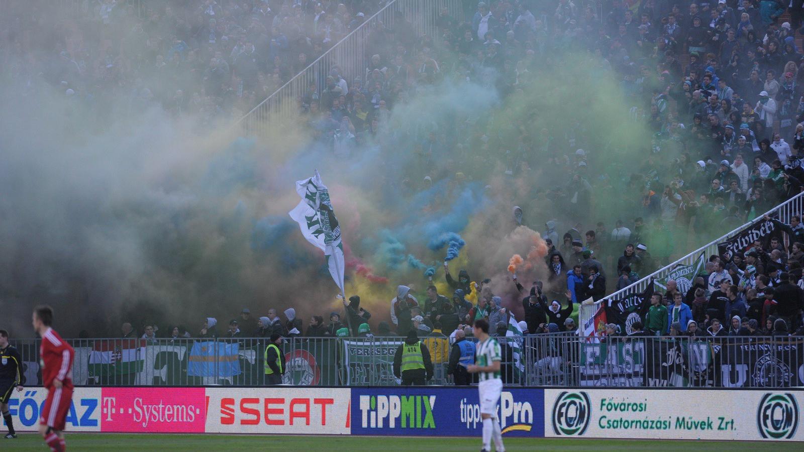 Szurkolás a Puskás Ferenc Stadionban FOTÓ: Népszava