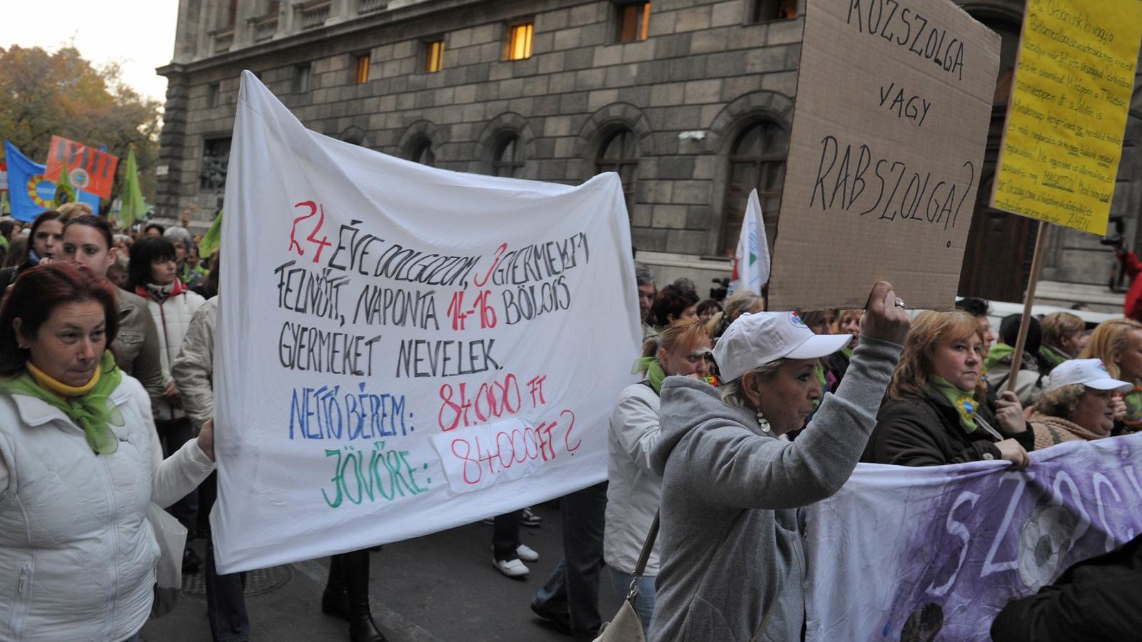 Tüntetni tüntethetnek, a sztrájk szinte lehetetlen FOTÓ: SZALMÁS PÉTER