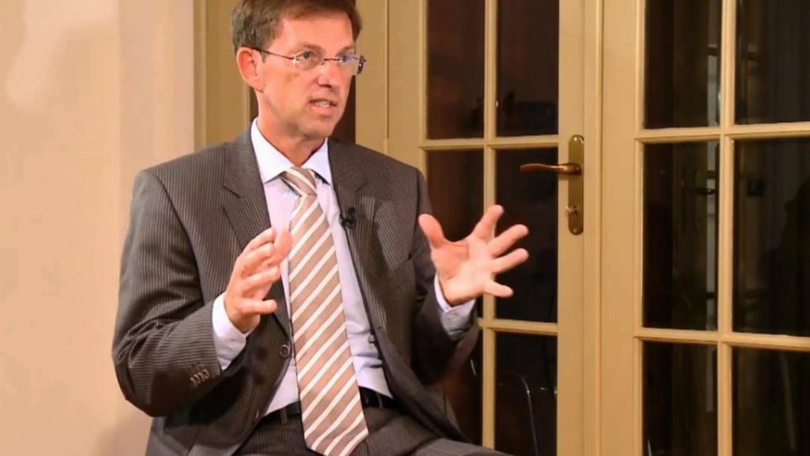 Miro Cerar kormányfő nem tartja időszerűnek a kártérítés ügyét FORRÁS: YOUTUBE