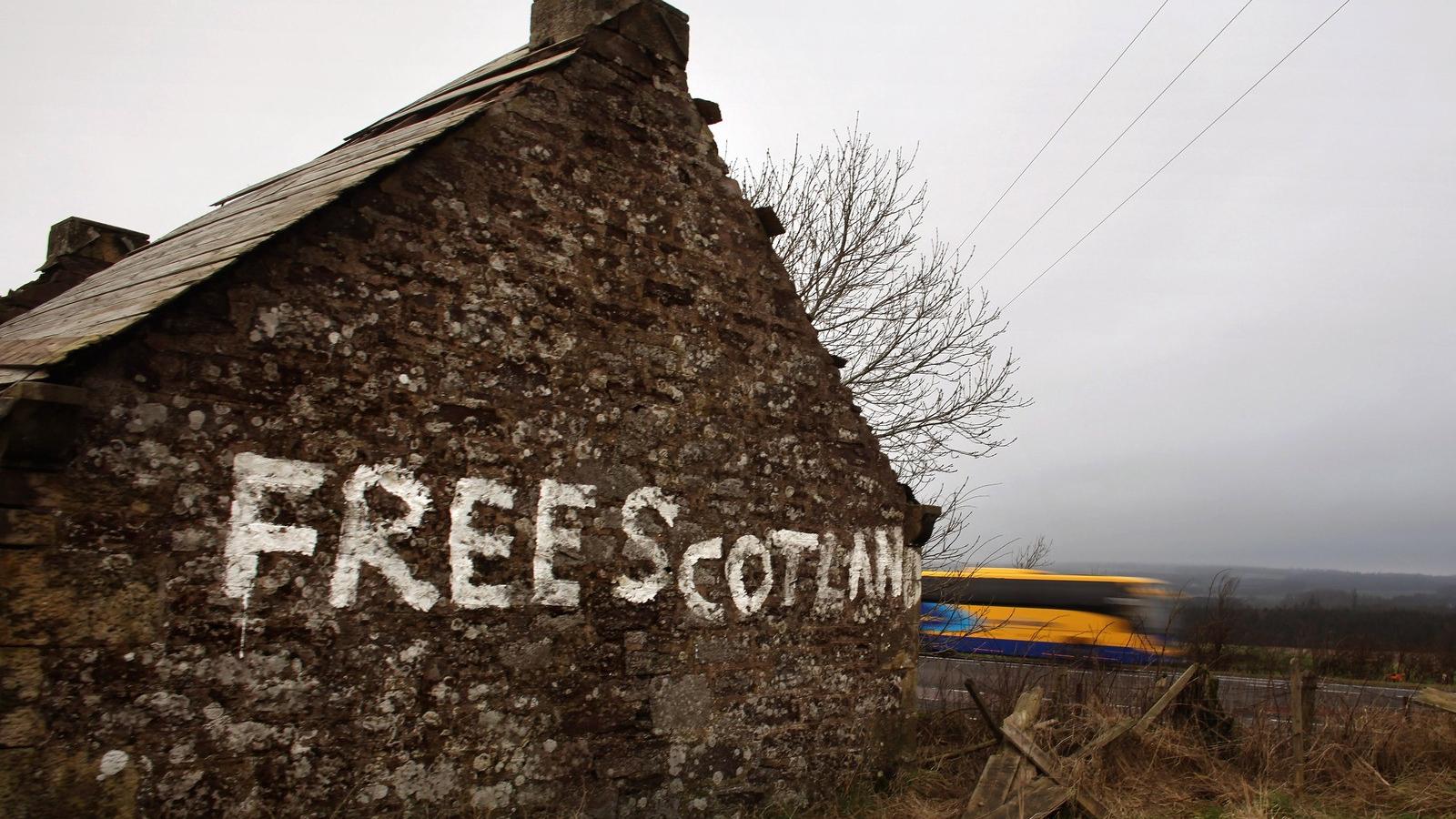 Bannockburnben is a skót függetlenséget sürgetik ezzel a graffity-vel. Fotó: Jeff J. Mitchell/ Getty Images.