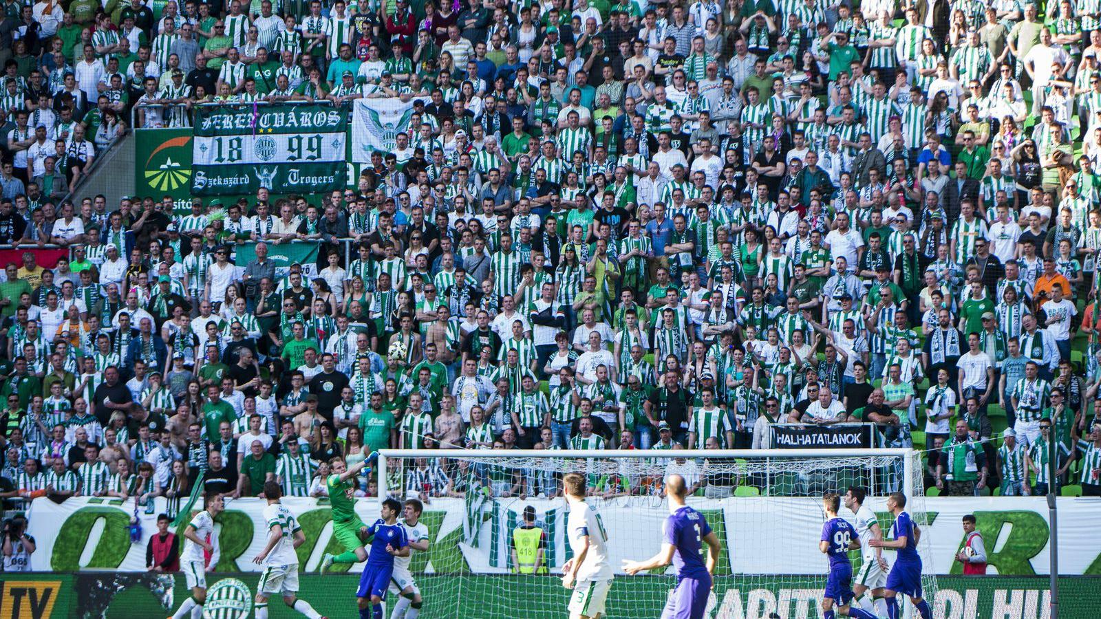 Dibusz Dénes, a Ferencváros kapusa (b3) a labdarúgó OTP Bank Liga 23. fordulójában játszott Ferencváros - Újpest FC mérkőzésen a