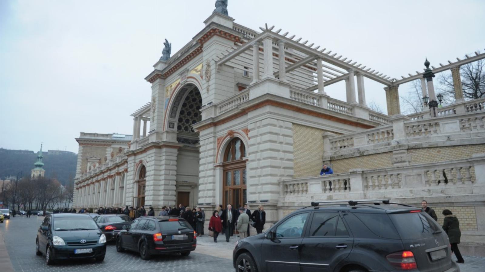 Az 1883-as átadás óta sosem sikerült az épületnek méltó funkciót találni FOTÓ: VAJDA JÓZSEF