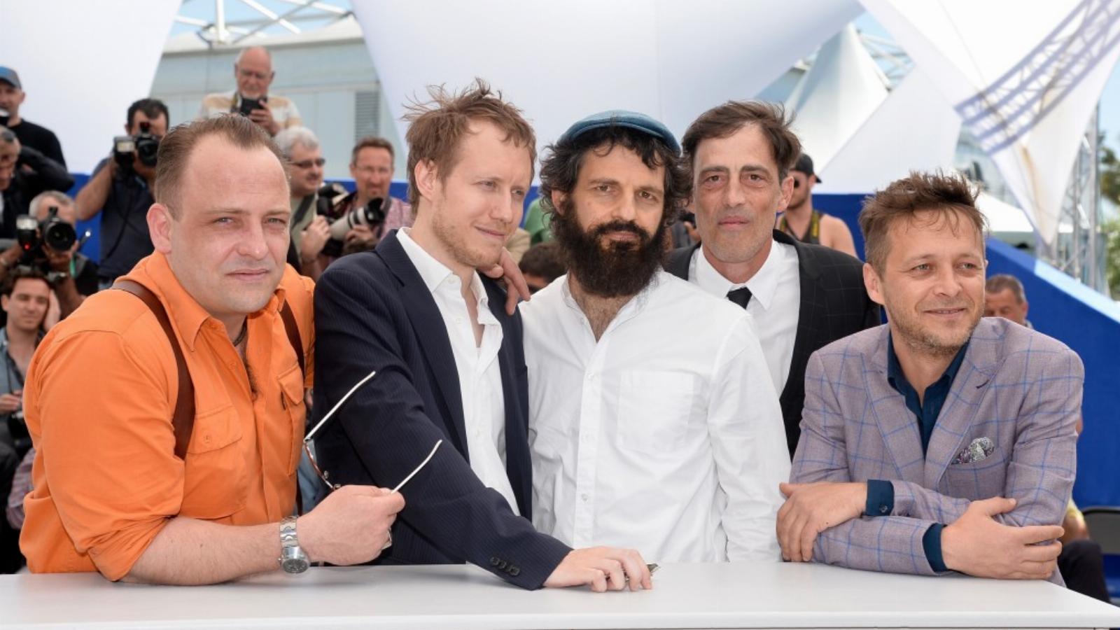 A Saul fia rendezője, Nemes Jeles László (balról a második) filmje színészeivel: Urs Rechn, Röhrig Géza, Todd Charmont és Molnár