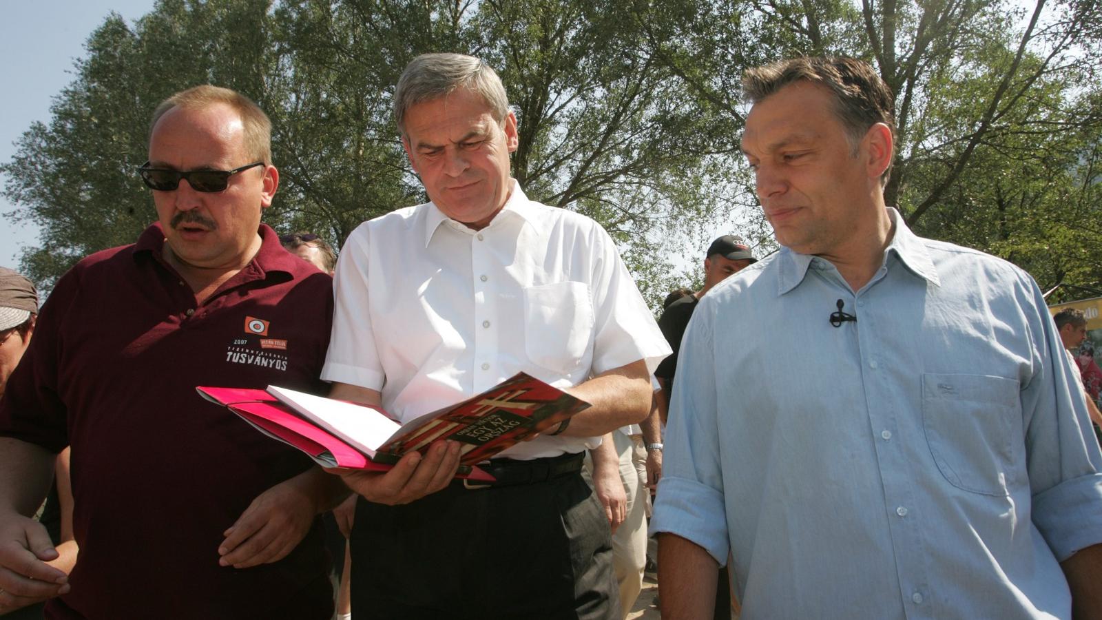 Évekig megszokott kép: Orbán Viktor az egyik tusványosi alapítóval, Németh Zsolttal és Tőkés Lászlóval FOTÓ: VAJDA JÓZSEF