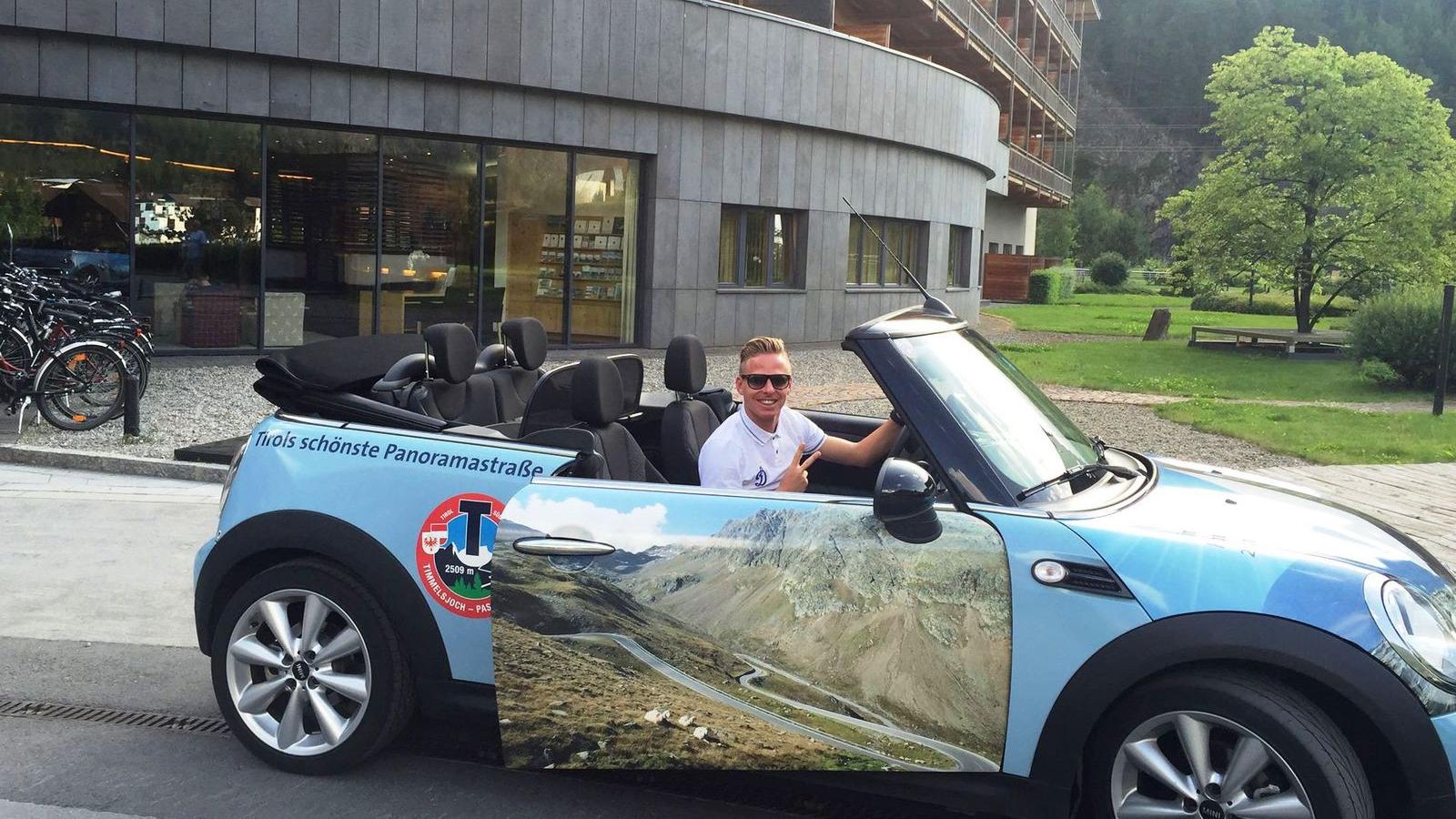  "Szponzor verdaaaa" Forrás: Facebook/Dzsudzsák Balázs