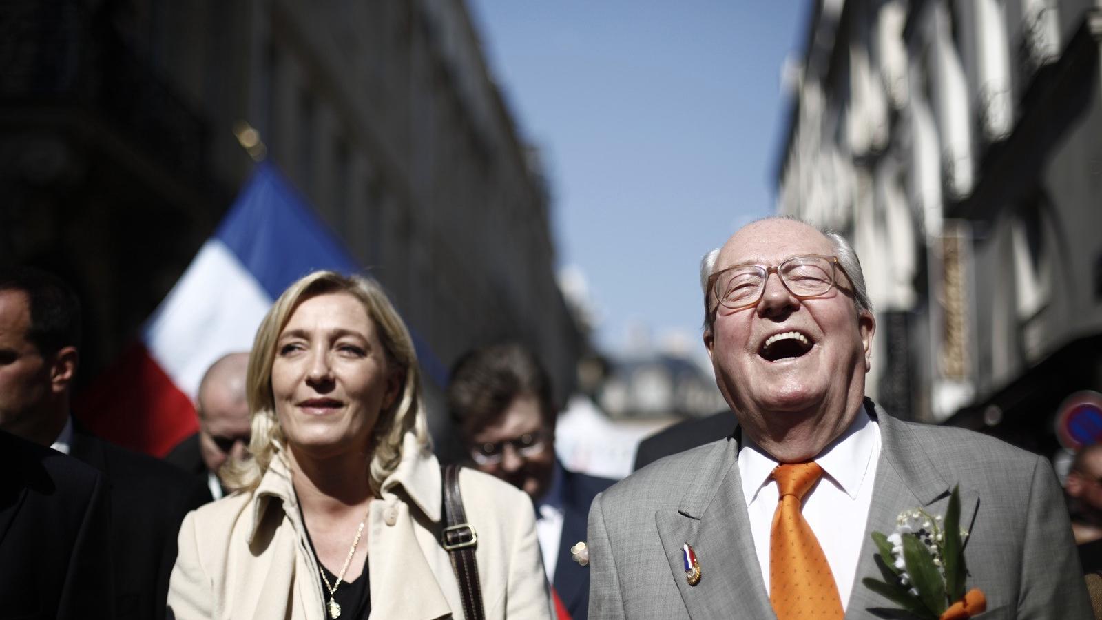 Lánya és apja, Marine Le Pen és Jean-Marie Le Pen. FOTÓ: Corentin Fohlen/Getty Images