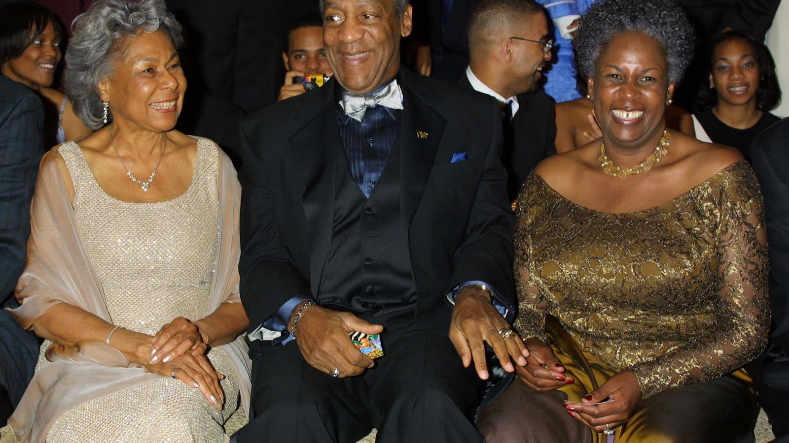 Bill Cosby egy 2001-es díjátadón Fotó: George De Sota/Hulton Archive/Getty Images
