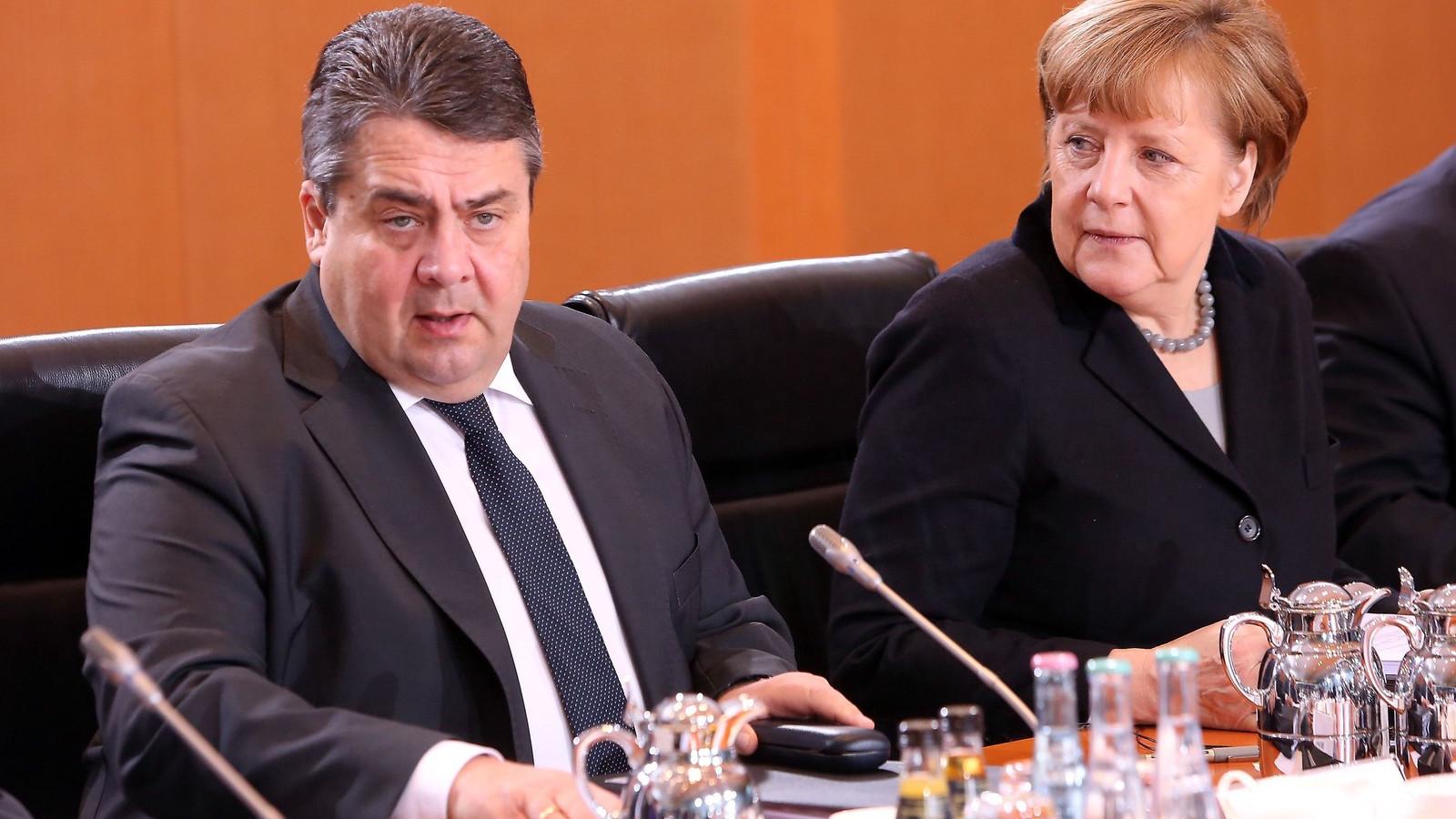 Sigmar Gabriel és Angela Merkel a válságtanácskozáson FOTÓ: EUROPRESS/GETTY IMAGES/ADAM BERRY