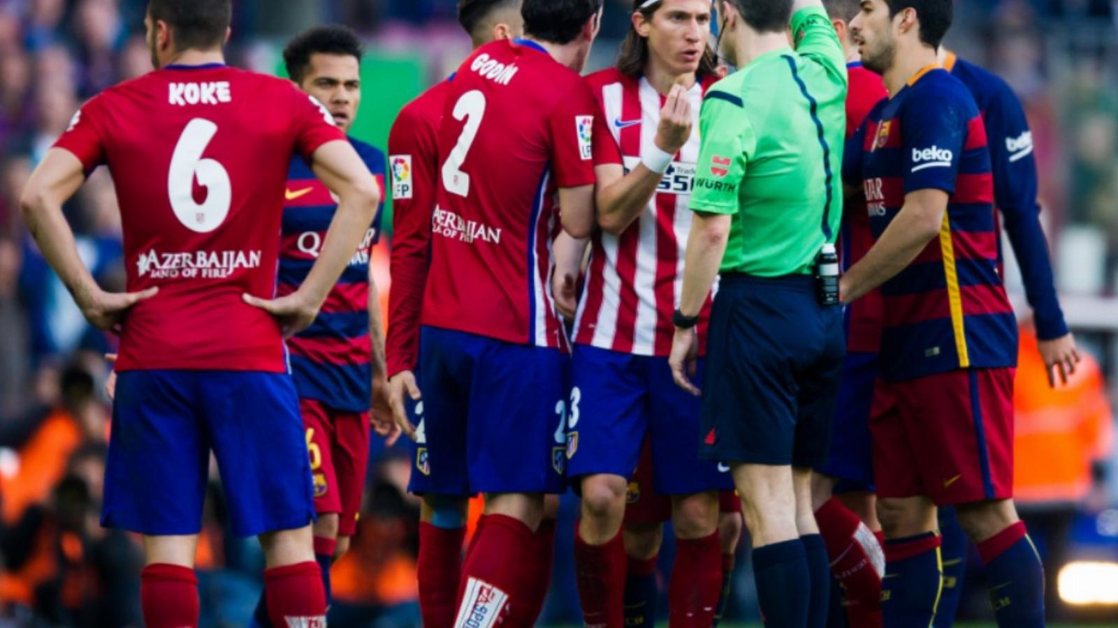 Filipe Luís csúnyán elbánt Messivel, ki is állította a játékvezető
FOTÓ: EUROPRESS/GETTY IMAGES/ALEX CAPARROS