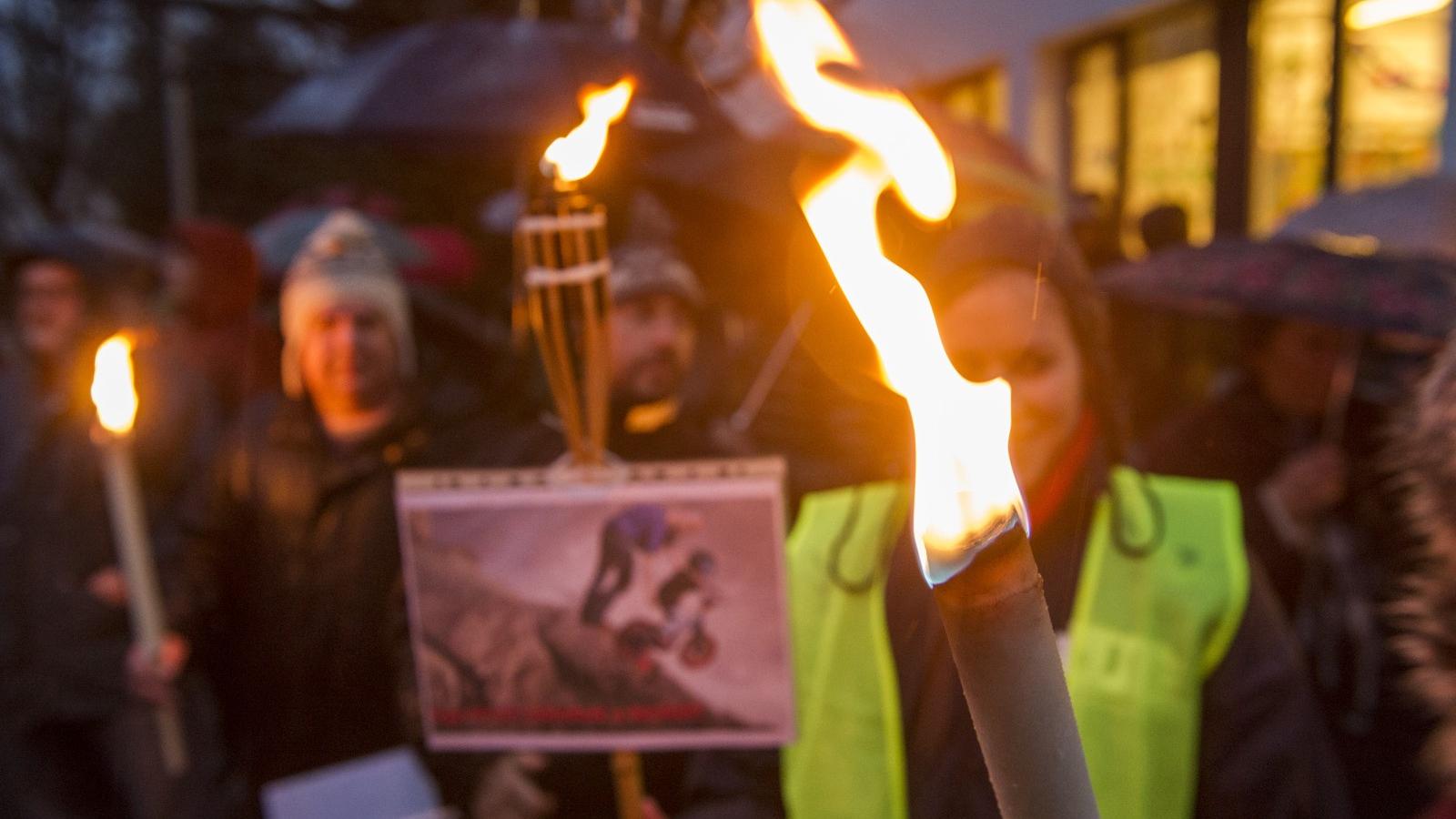 Tüntetés Budaörsön. FOTÓ: Vajda József/Népszava