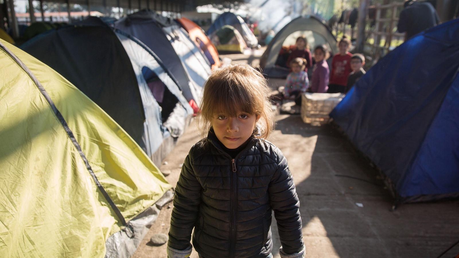 Ha menekülni próbál, újabb traumatikus "élmények" várják - Fotó: Matt Cardy/Getty Images