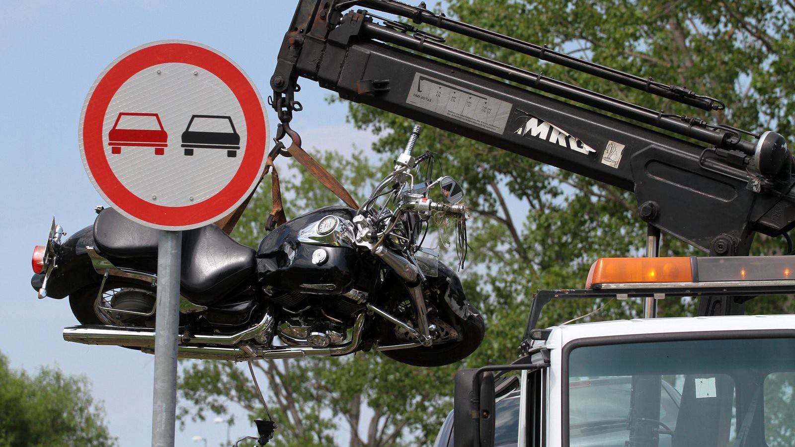 Motoros baleset Gyulafirátótnál. MTI Fotó: Mátyus Tamás