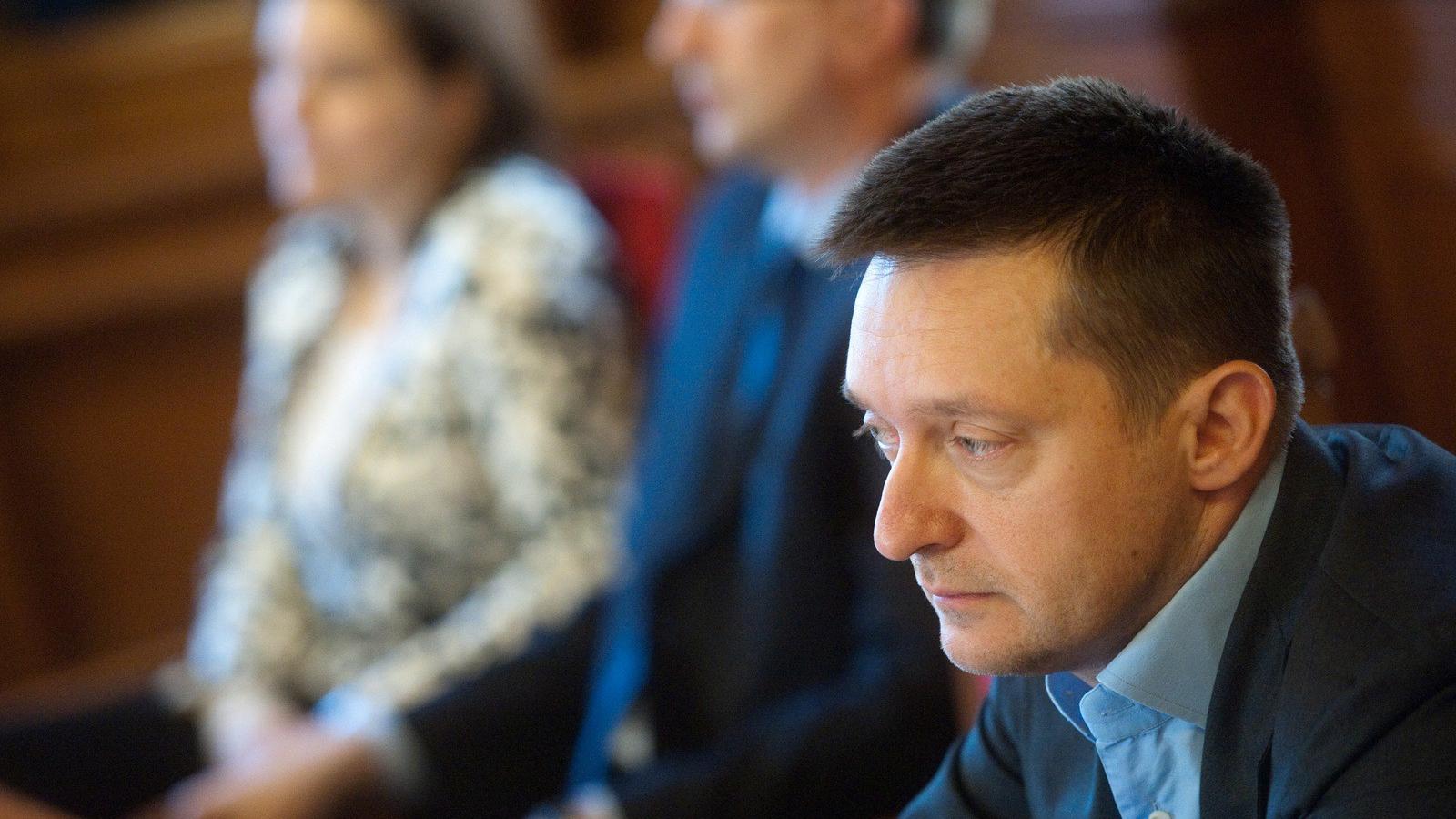 Szorul a hurok? FOTÓ: Népszava