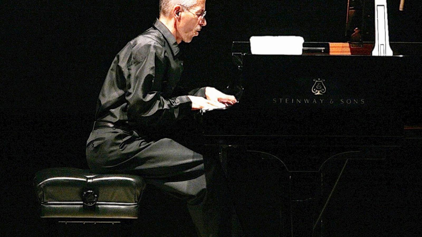 Keith Jarrett az egész hangversenyen improvizált, azt érezhettük, hogy ott születik előttünk a zene FOTÓ: RICHARD TERMINI