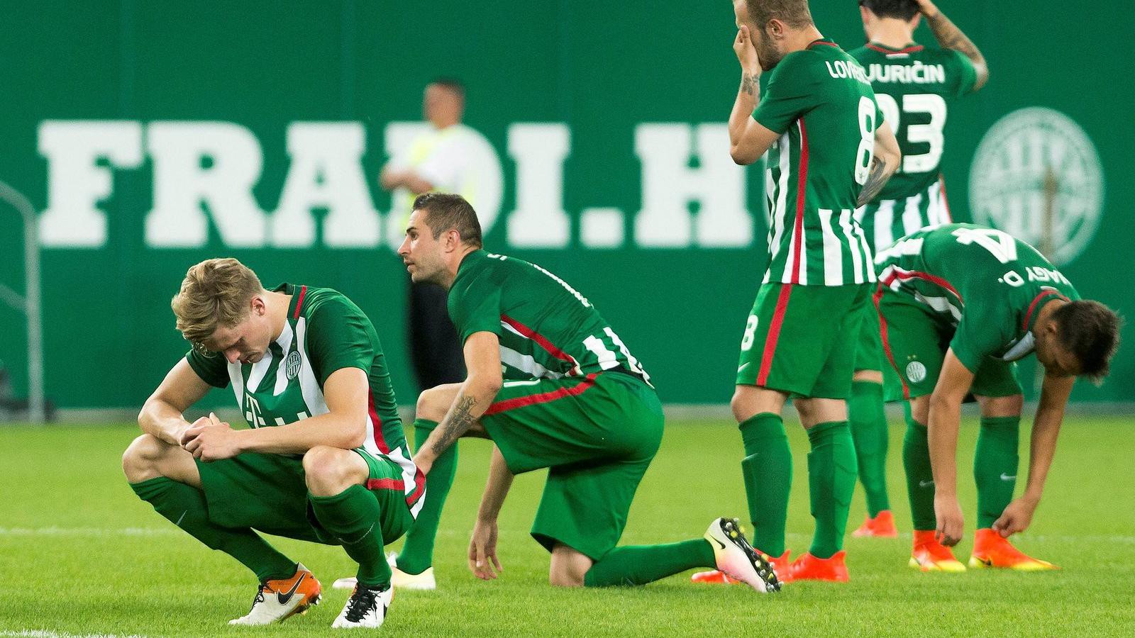 A Ferencváros labdarúgói rendkívül csalódottak voltak a BL-búcsút követően FOTÓ: MTI/KOSZTICSÁK SZILÁRD