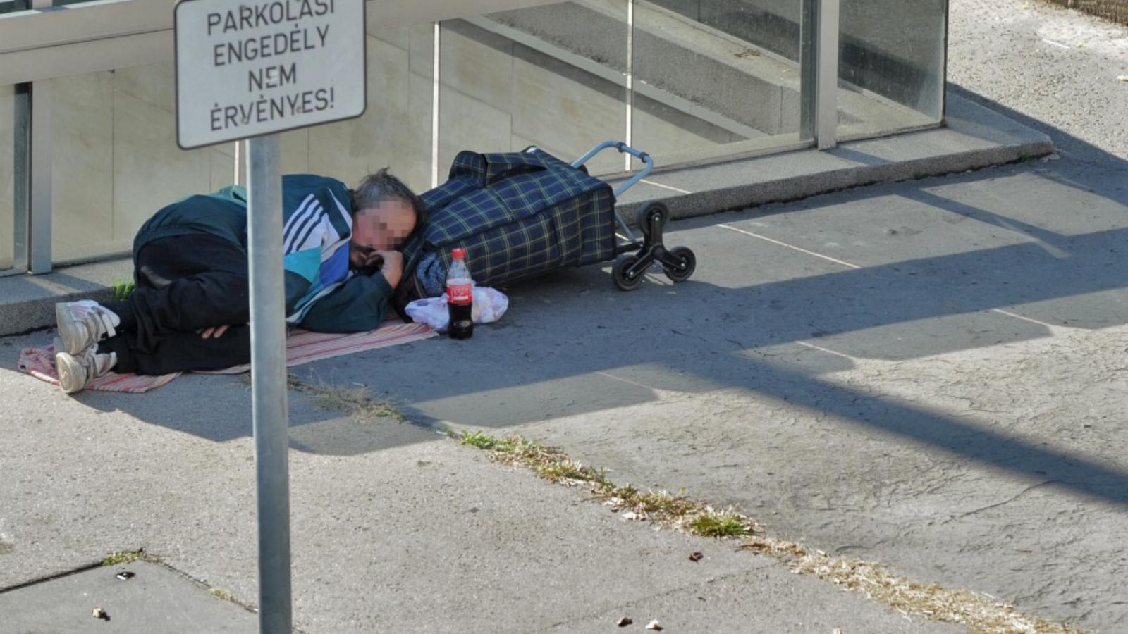 Parkolóhelyeken nem tiltja a főpolgármester a pihenést FOTÓ: SZALMÁS PÉTER