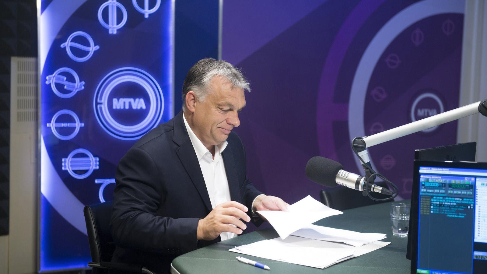 Orbán Viktor a cáfolatok ellenére elégedett FOTÓ: MTI/KOSZTICSÁK SZILÁRD