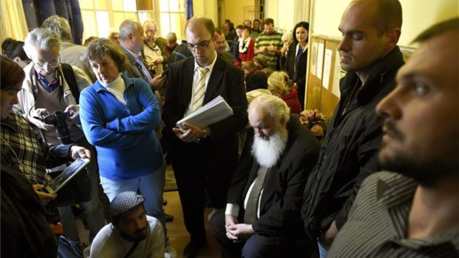 A hónap elején megpróbálták kiüríteni a szállót, de nem sikerült MTI Fotó: Bruzák Noémi