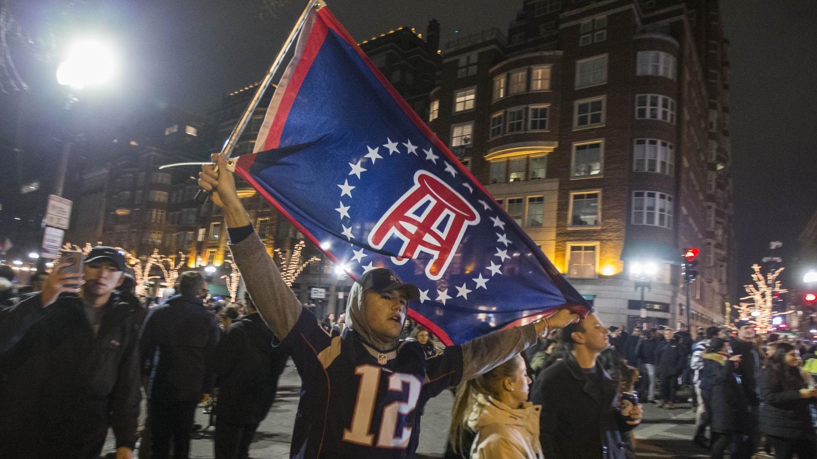 Szurkolók ünneplése a Super Bowl után. FOTÓ: Scott Eisen/Getty Images