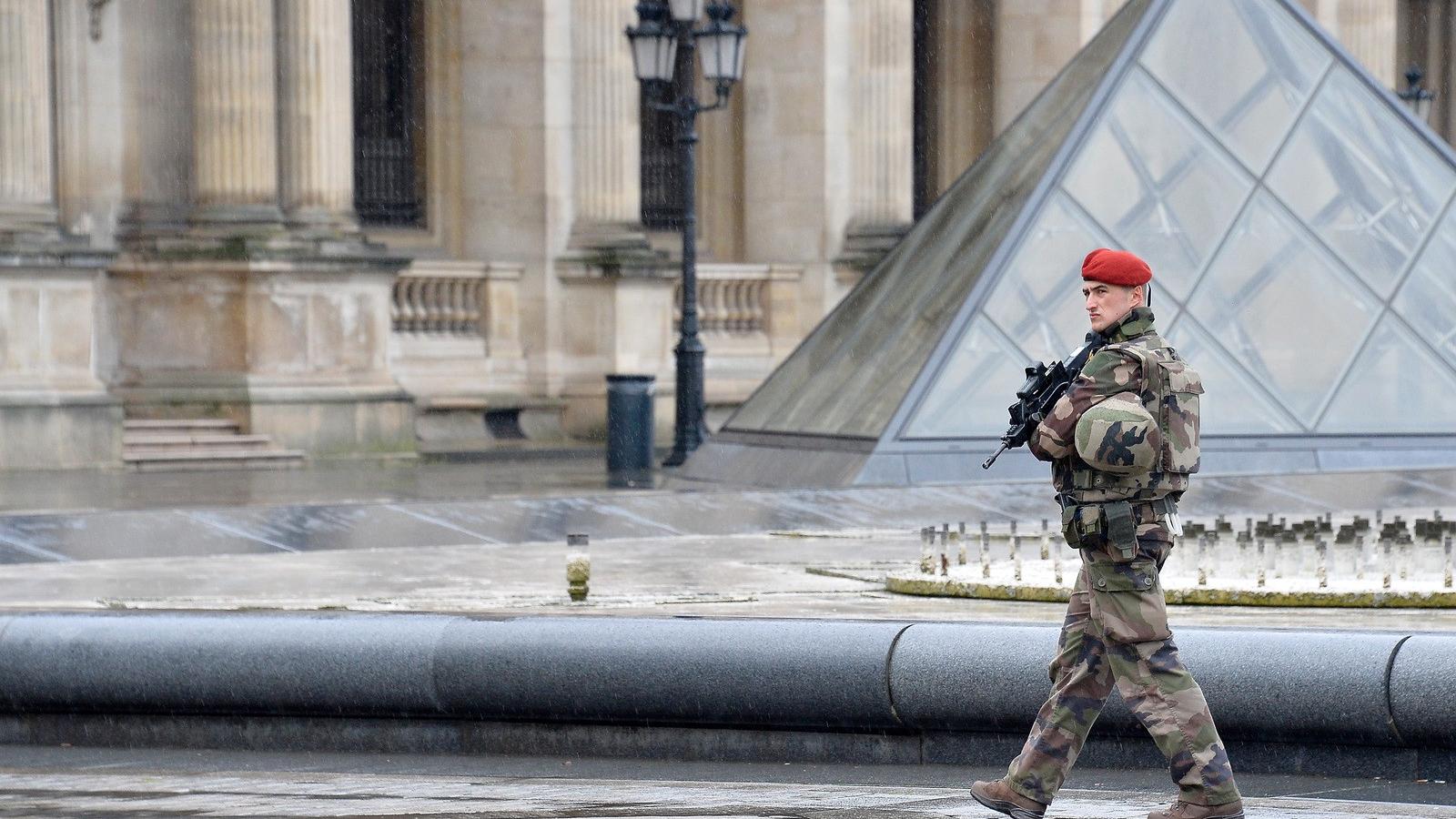 Louvre a merénylet után. FOTÓ: Aurelien Meunier/Getty Images 