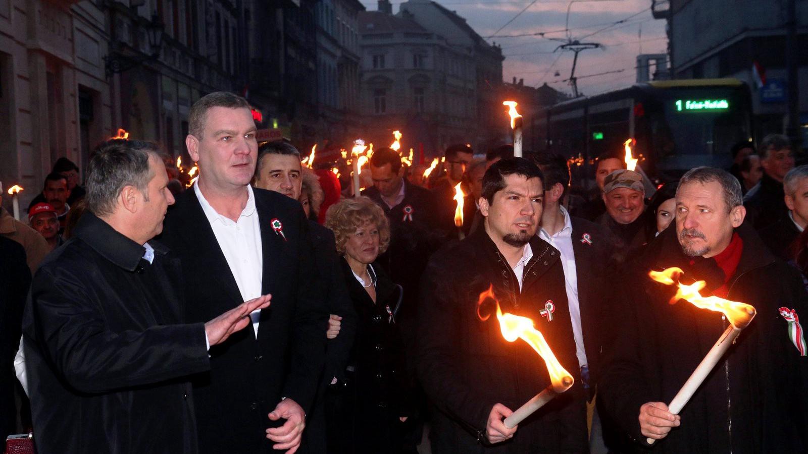 Molnár Gyula, a Magyar Szocialista Párt  elnöke, Botka László Szeged polgármestere, a Magyar Szocialista Párt miniszterelnök-jel