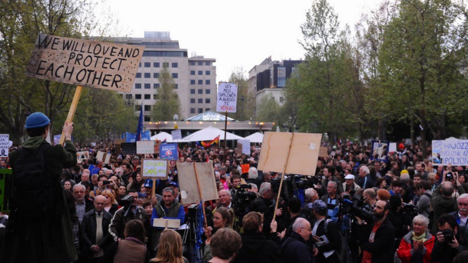 A "Nem maradunk csendben!" című demonstráció múlt hét szombaton FOTÓ: MOLNÁR ÁDÁM, NÉPSZAVA