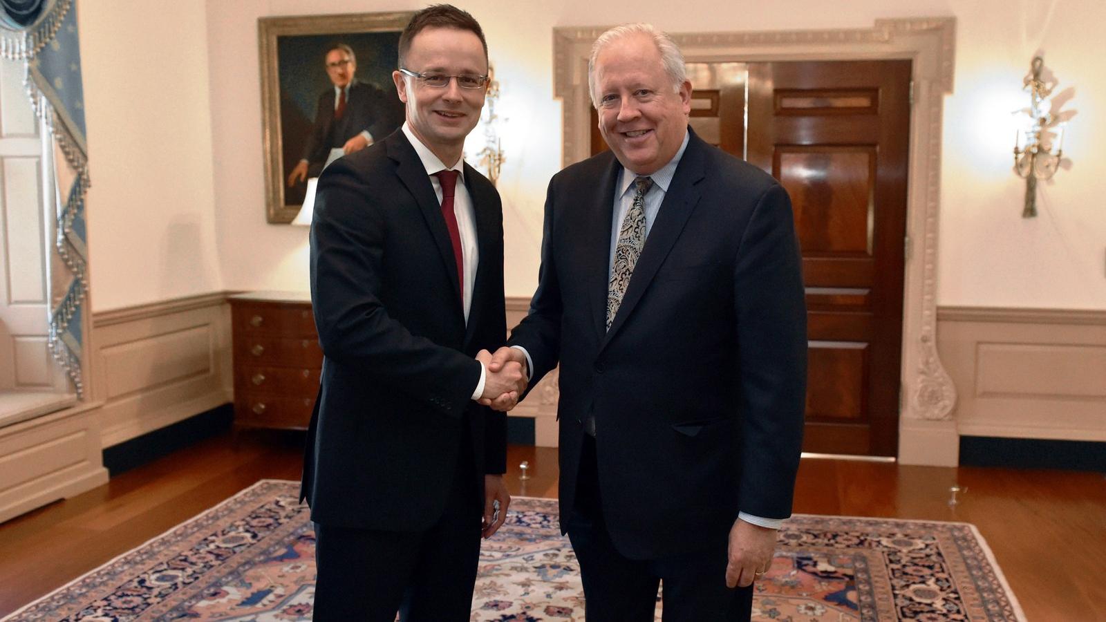 Reagálva a The Washington Post cikkére a Külügyminisztérium elküldte lapunknak a Szijjártó Péter és Tom Shannon amerikai külügym