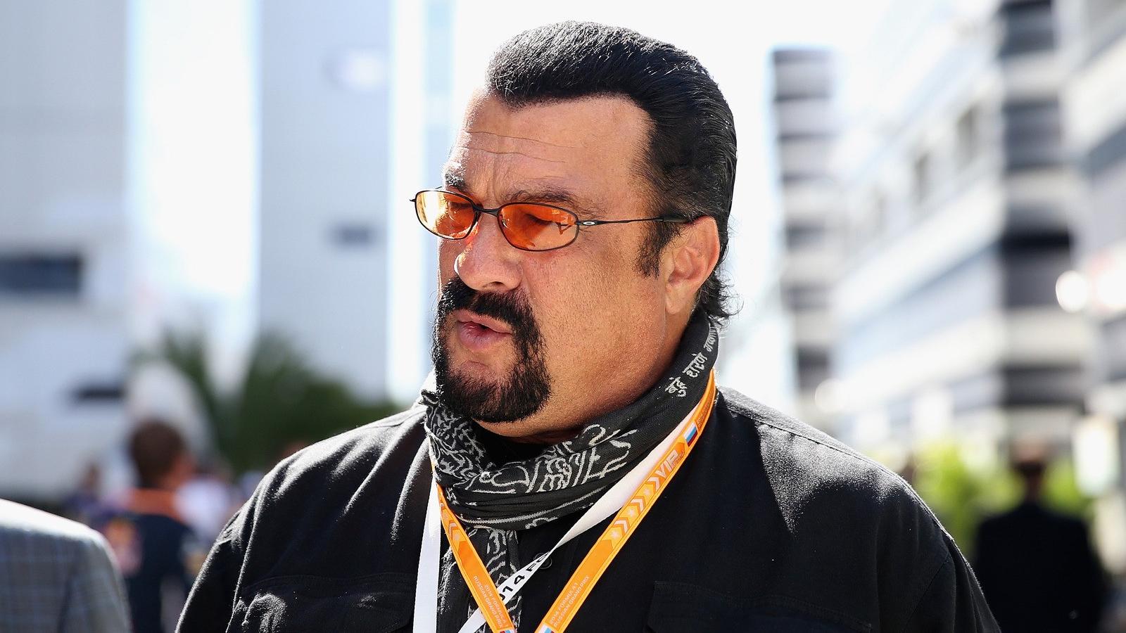 Seagal a Forma 1 Orosz Nagydíj versenyén FOTÓ: Getty Images,  Clive Mason 