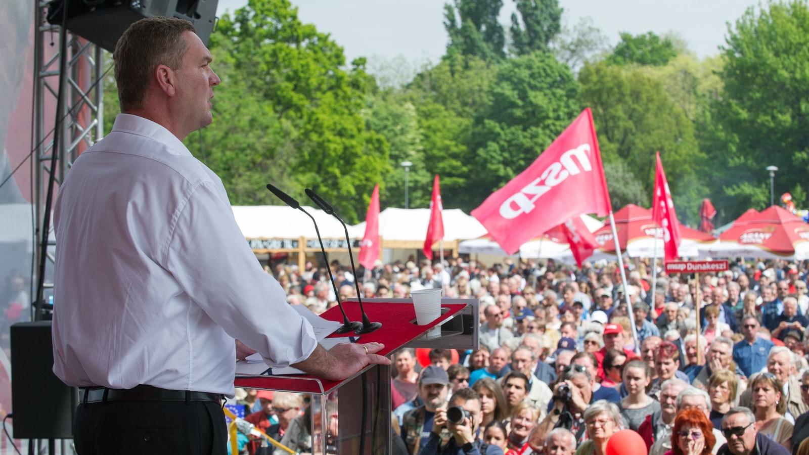 Hiller István is úgy látja: „Orbán Viktor kihívója Botka László”. Fotó: Molnár Ádám