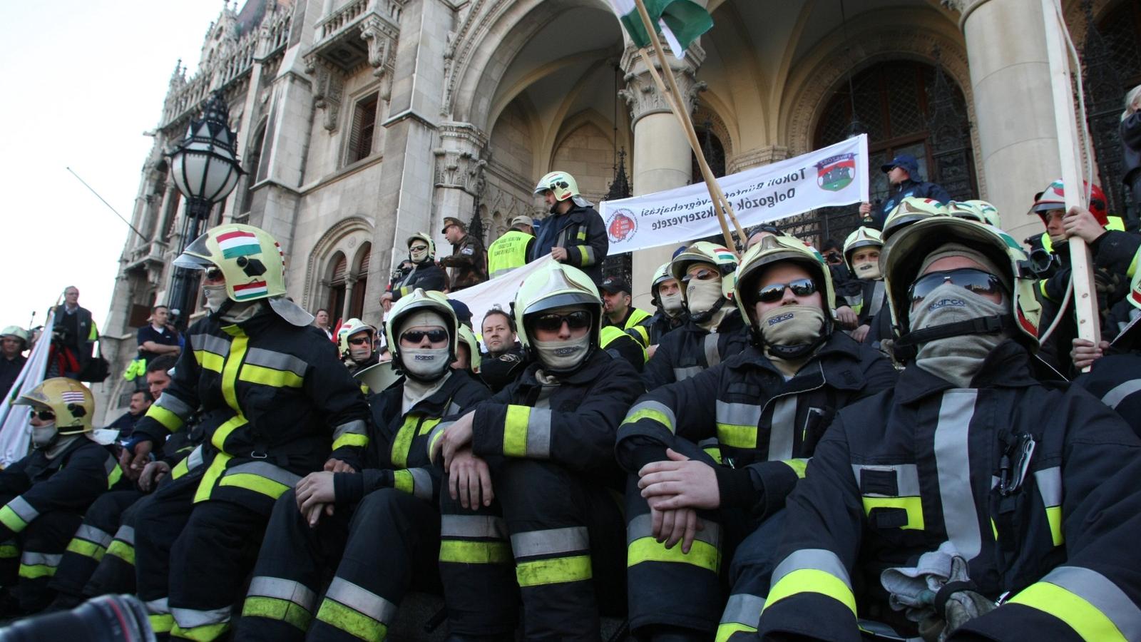 A fegyveres és rendvédelmi dolgozókat elsők között fordította maga ellen a kormány FOTÓ: K 2 PRESS