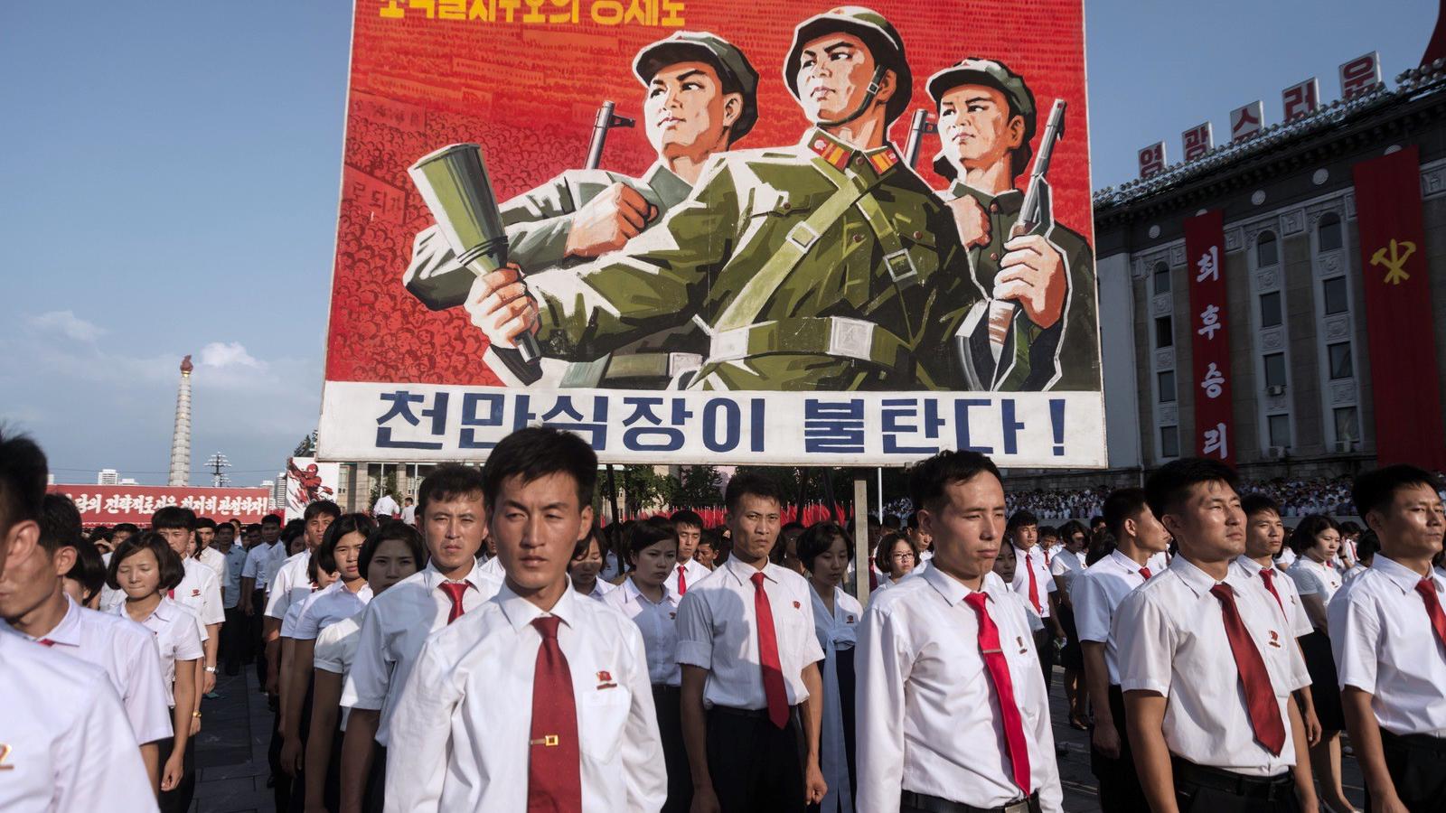 Demonstráció a koreai vezetés mellett. FOTÓ: KIM WON-JIN / AFP