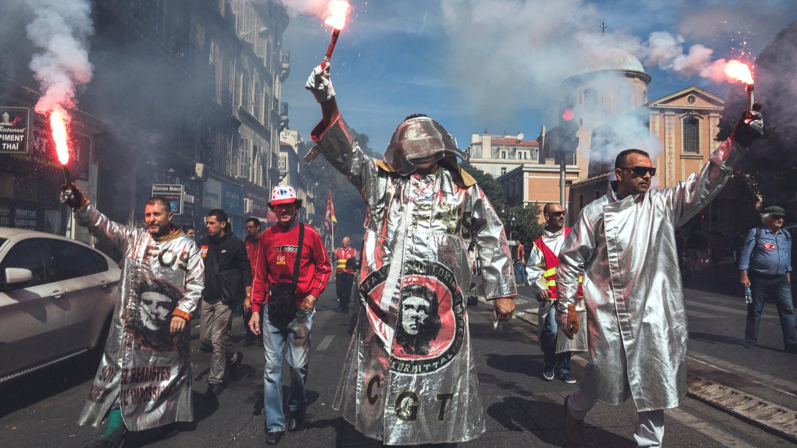 Fotó: AFP/Fabien Courtitarat