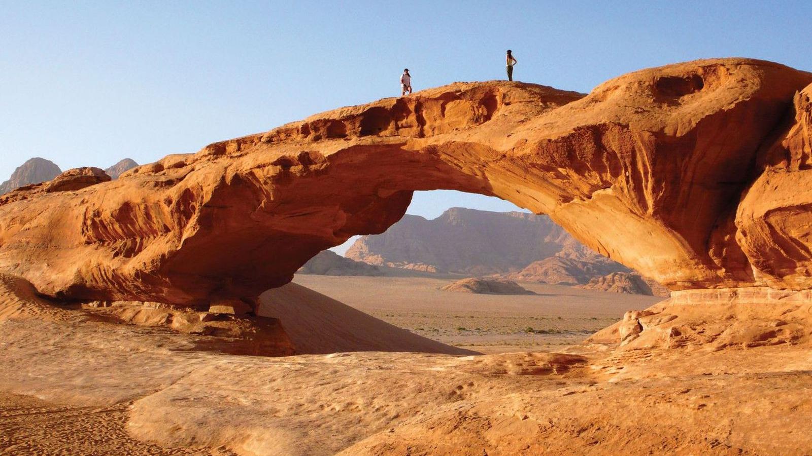 Wadi Rum - Csodás sziklaalakzatok alkotják a tájképet Dél-Jordániában