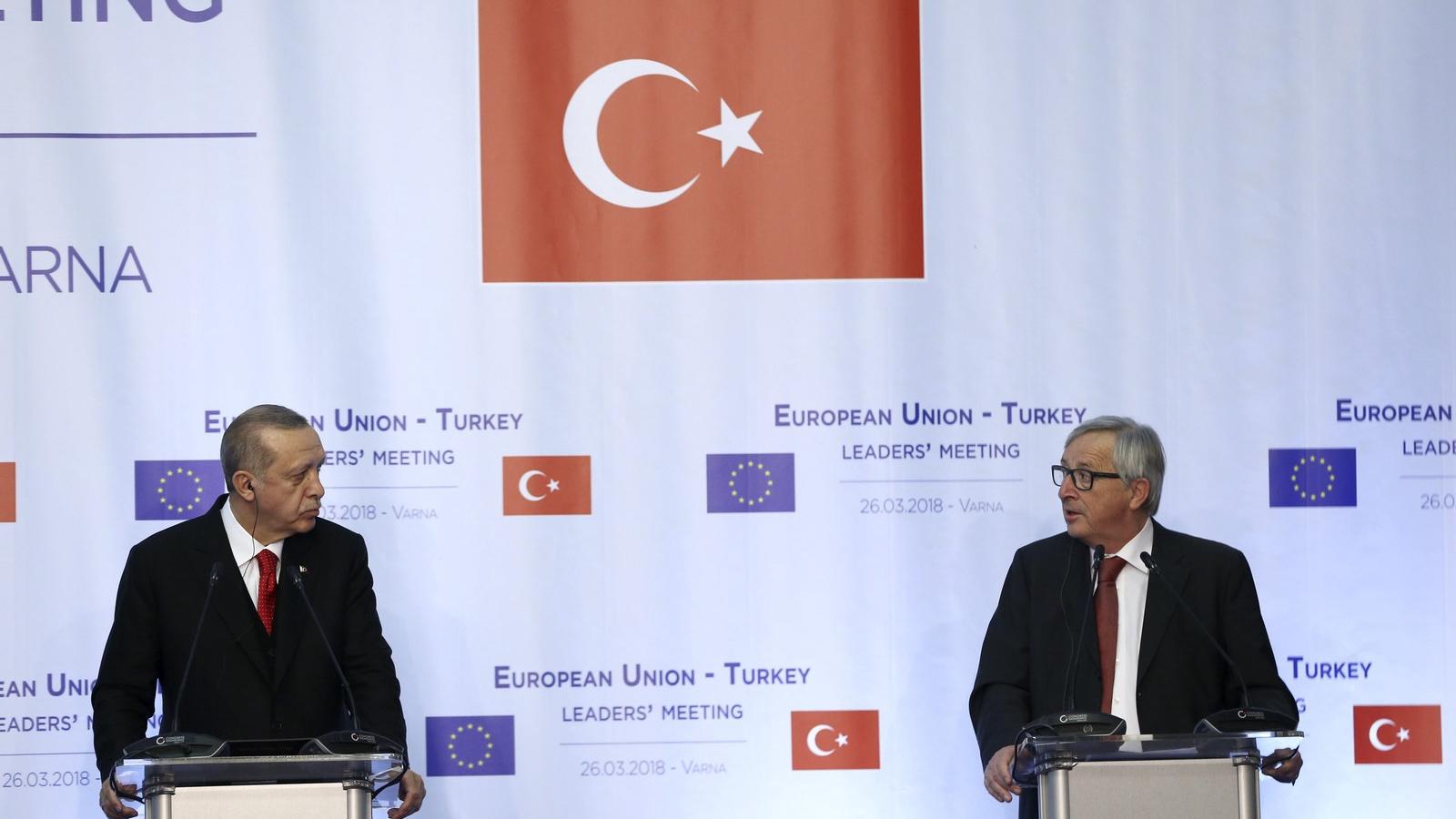 Nézeteik tartják a távolságot - Erdogan és Juncker a találkozó után Fotó: Anadolu Agency/Murat Kula