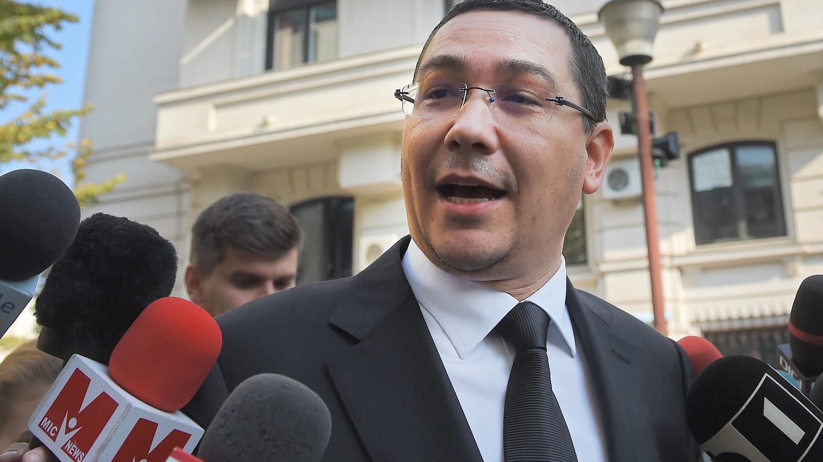 Még többen ülhetnek át a PSD-ből Victor Ponta pártjába Fotó: AFP/Daniel Mihailescu