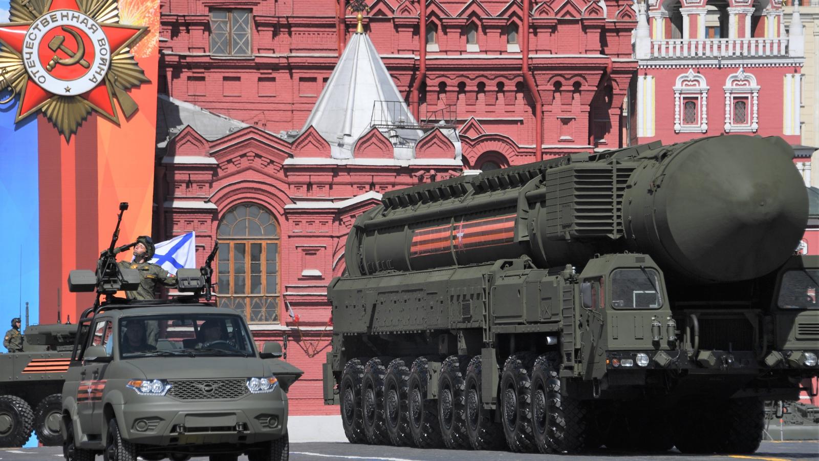 Победа техника. Парад Победы техника. Военные машины на красной площади. Парад техники в Москве 9 мая. 9 Мая Военная техника.