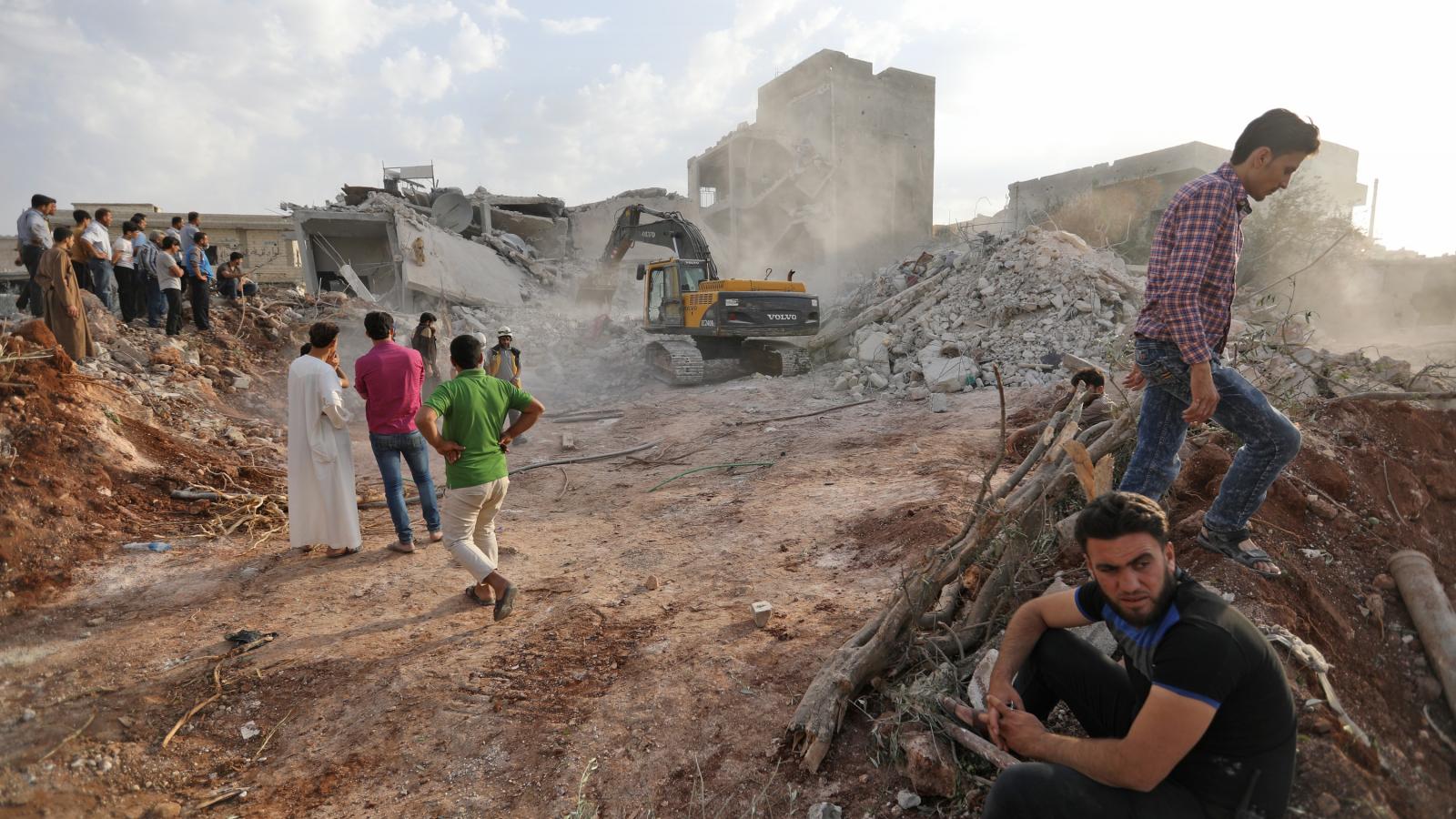 A légicsapás helyszíne. Fotó: OMAR HAJ KADOUR / AFP