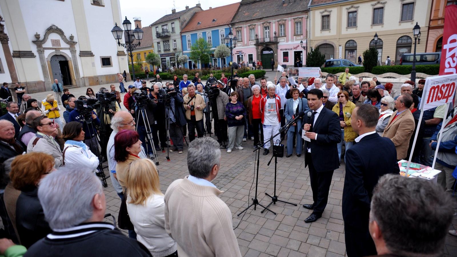 Mesterházy Attila arról beszélt Vácon: jövőjükről szavaznak a magyarok FOTÓ: TÓTH GERGŐ