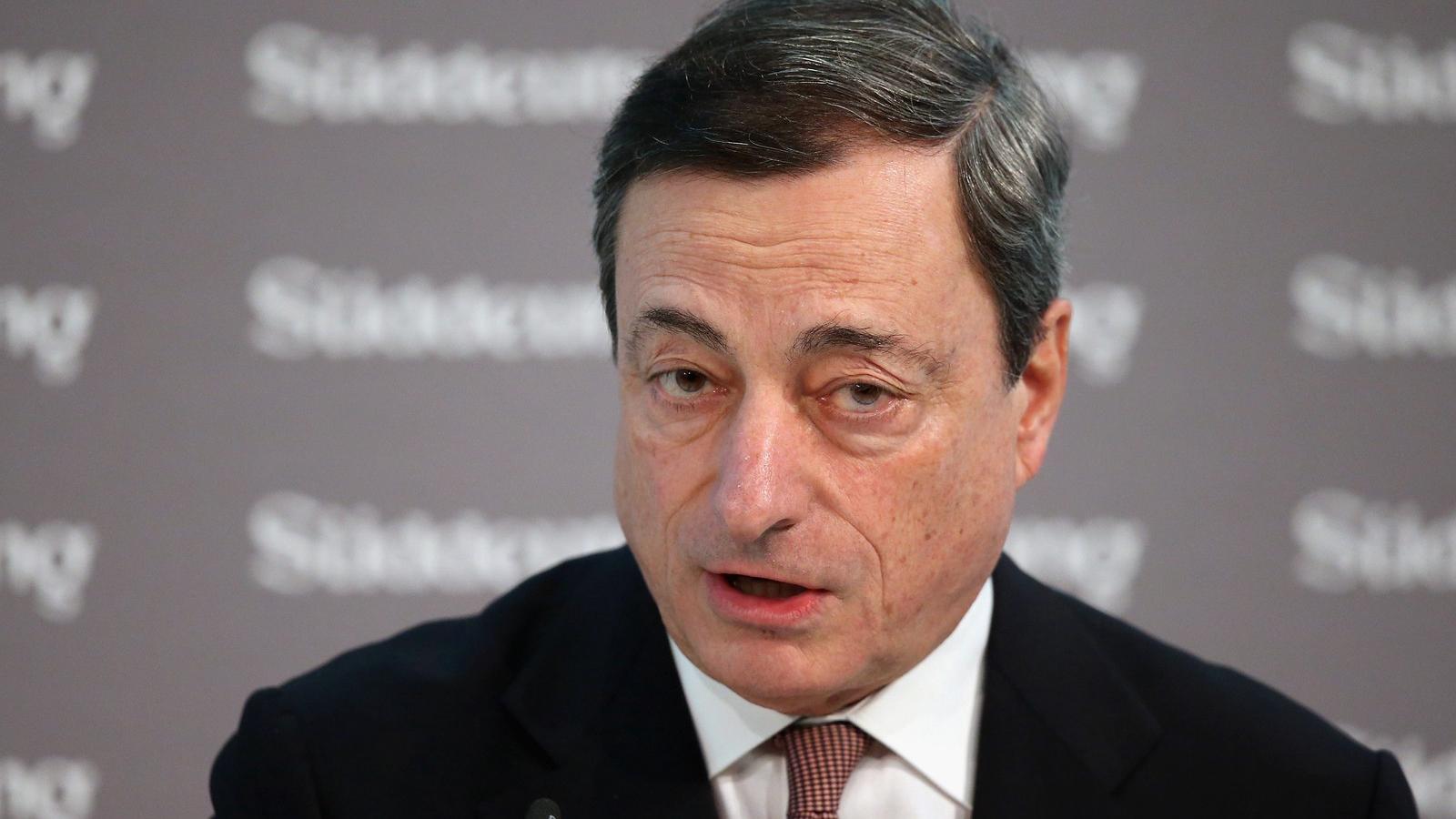 Mario Draghi nyugtatott, és monetáris lazításról beszélt. Fotó: Europress/Getty Images