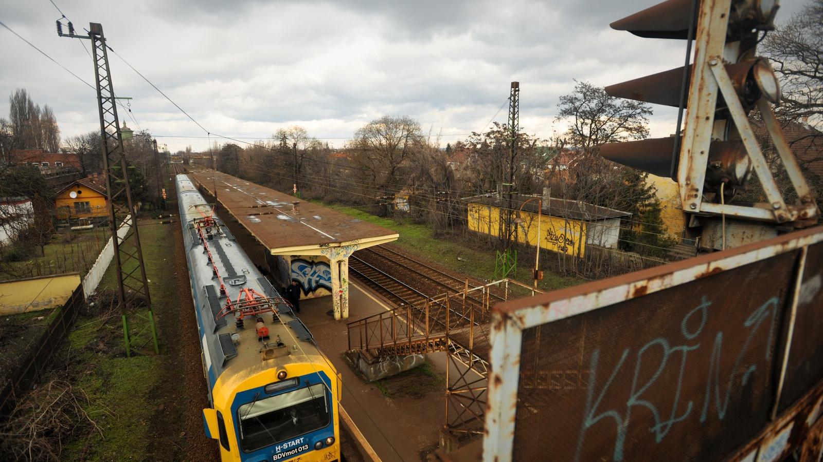 Versenyképtelen a vasút, a tarifák jóval az üzemanyagok drágulása fölött emelkedtek. Fotó: Vajda József/Népszava