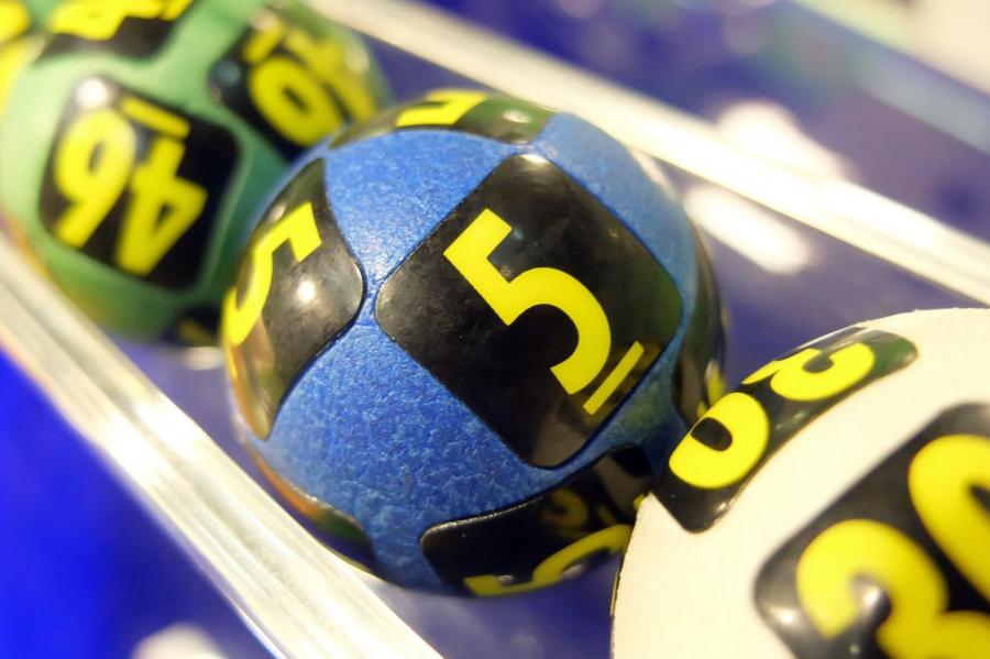 Telitalálat az ötös lottón: valaki csaknem 4,2 milliárddal lett gazdagabb