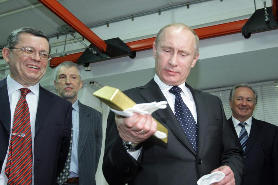 Moszkvában tudhatnak valamit: aranyat halmoz fel Oroszország