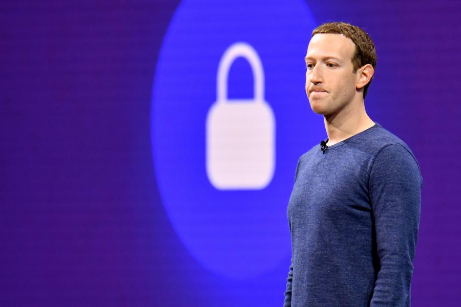 16 milliárd dollárt bukott a Facebook, egyetlen nap alatt