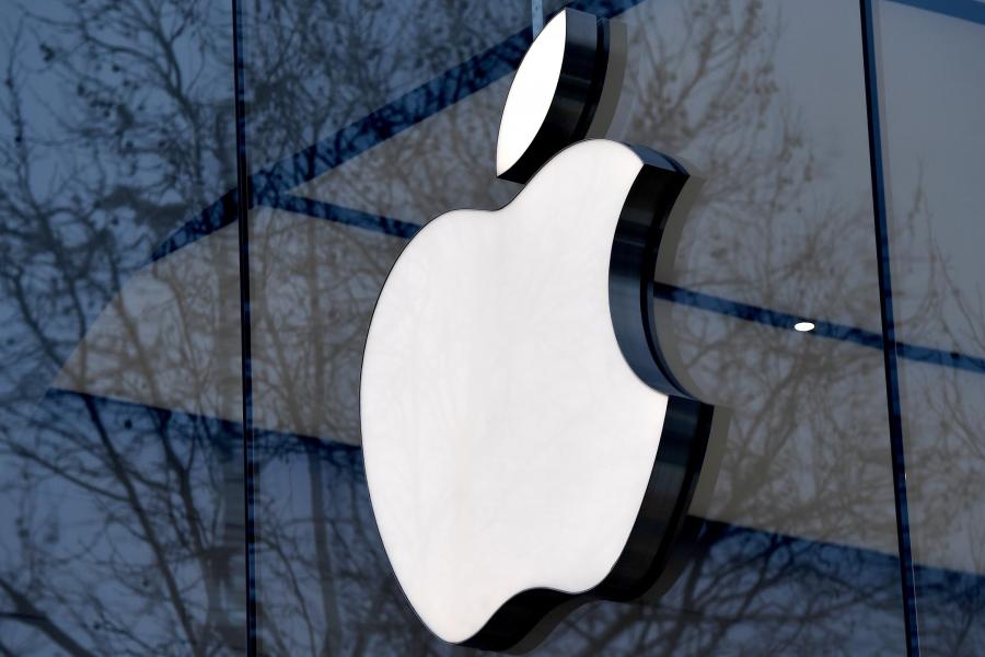 Billió dolláros céggé vált az Apple