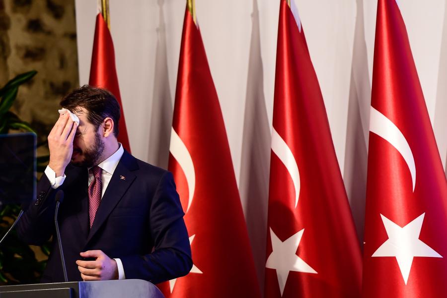 Kétségbeesett lépés: Erdogan líra vásárlására kéri a törököket