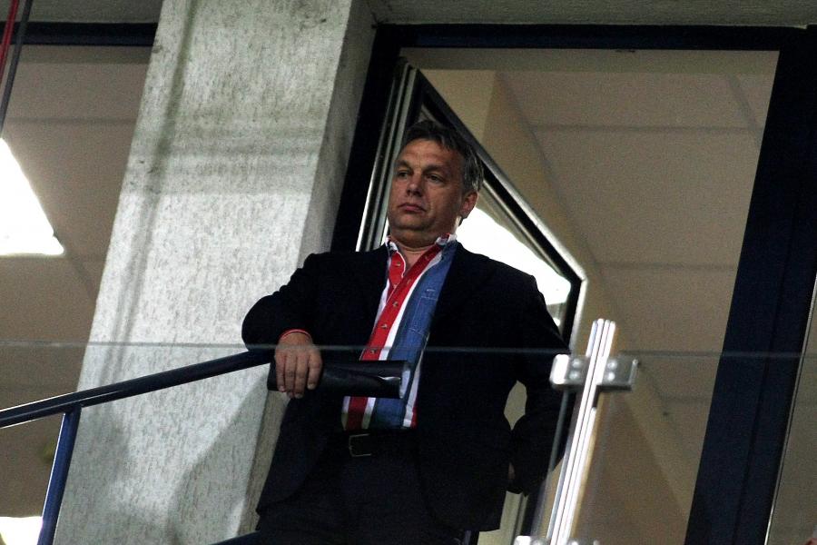 Magángéppel utazott Orbán a Vidi meccsére