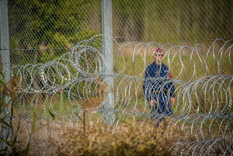 Tovább éheztetik a menedékkérőket a magyar hatóságok